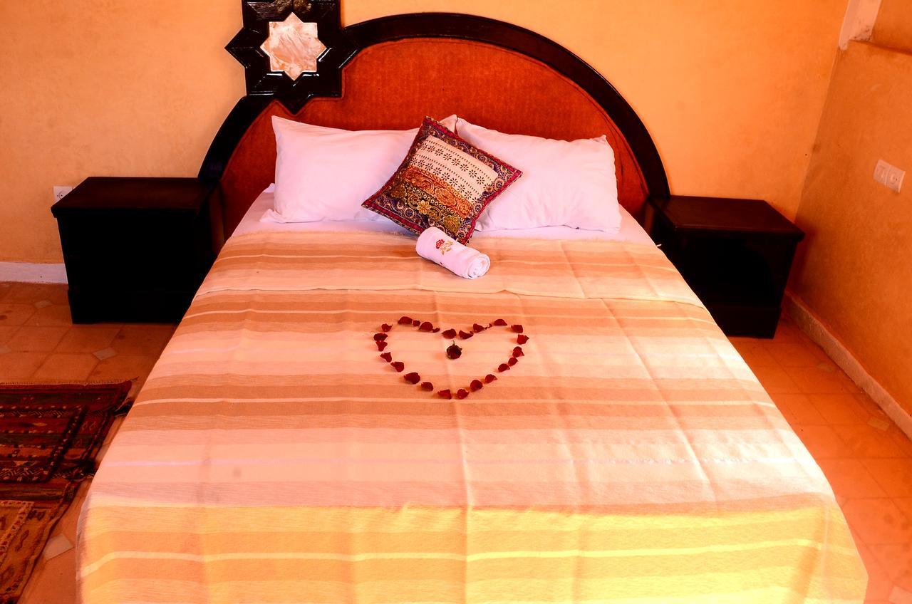Hotel Latifa House Sbiti Esterno foto