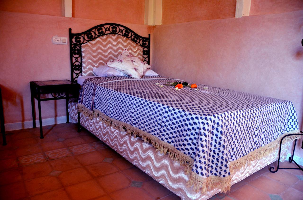 Hotel Latifa House Sbiti Esterno foto
