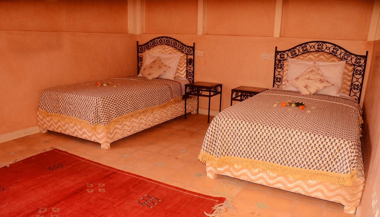Hotel Latifa House Sbiti Esterno foto