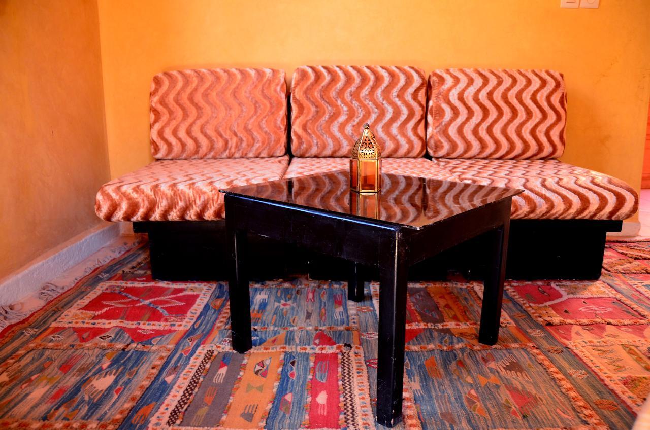 Hotel Latifa House Sbiti Esterno foto