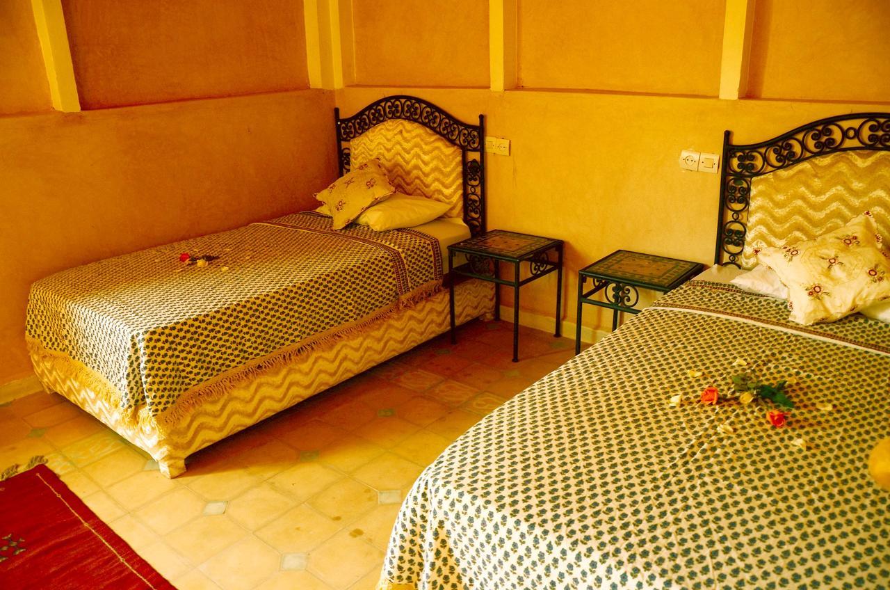 Hotel Latifa House Sbiti Esterno foto