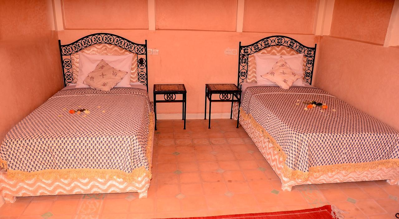 Hotel Latifa House Sbiti Esterno foto