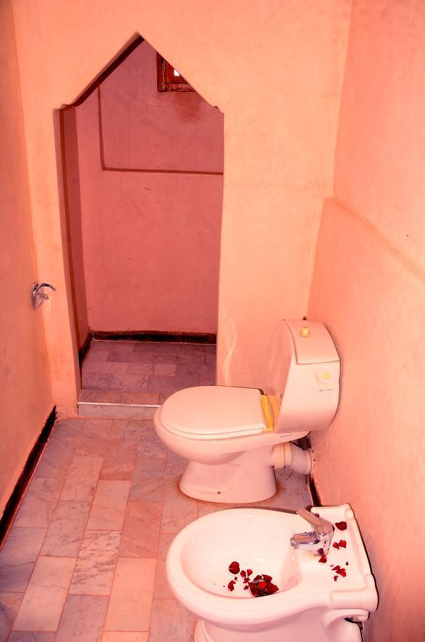 Hotel Latifa House Sbiti Esterno foto