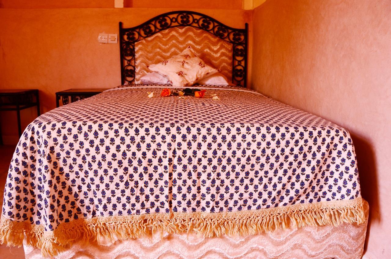 Hotel Latifa House Sbiti Esterno foto