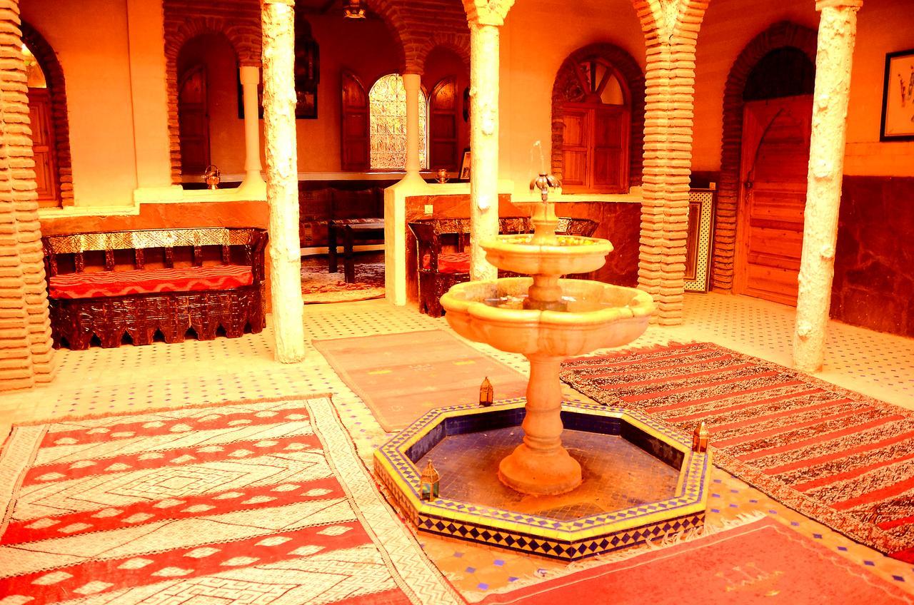 Hotel Latifa House Sbiti Esterno foto