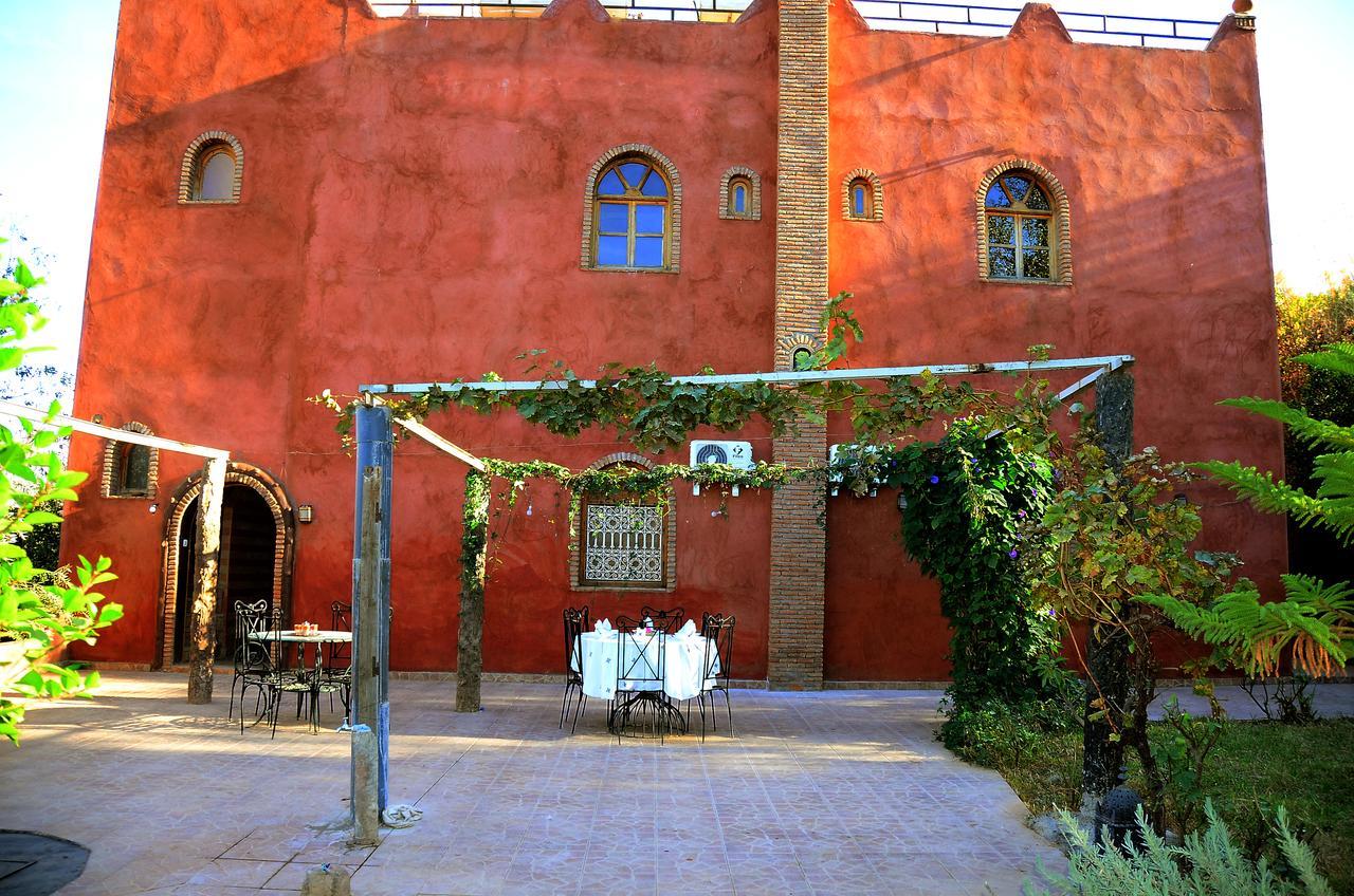 Hotel Latifa House Sbiti Esterno foto