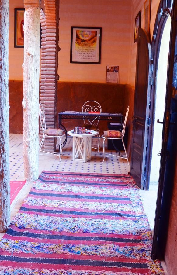 Hotel Latifa House Sbiti Esterno foto