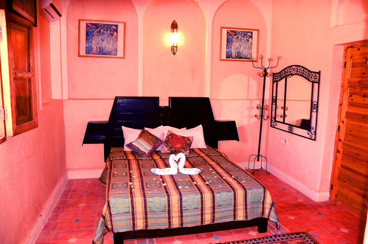 Hotel Latifa House Sbiti Esterno foto