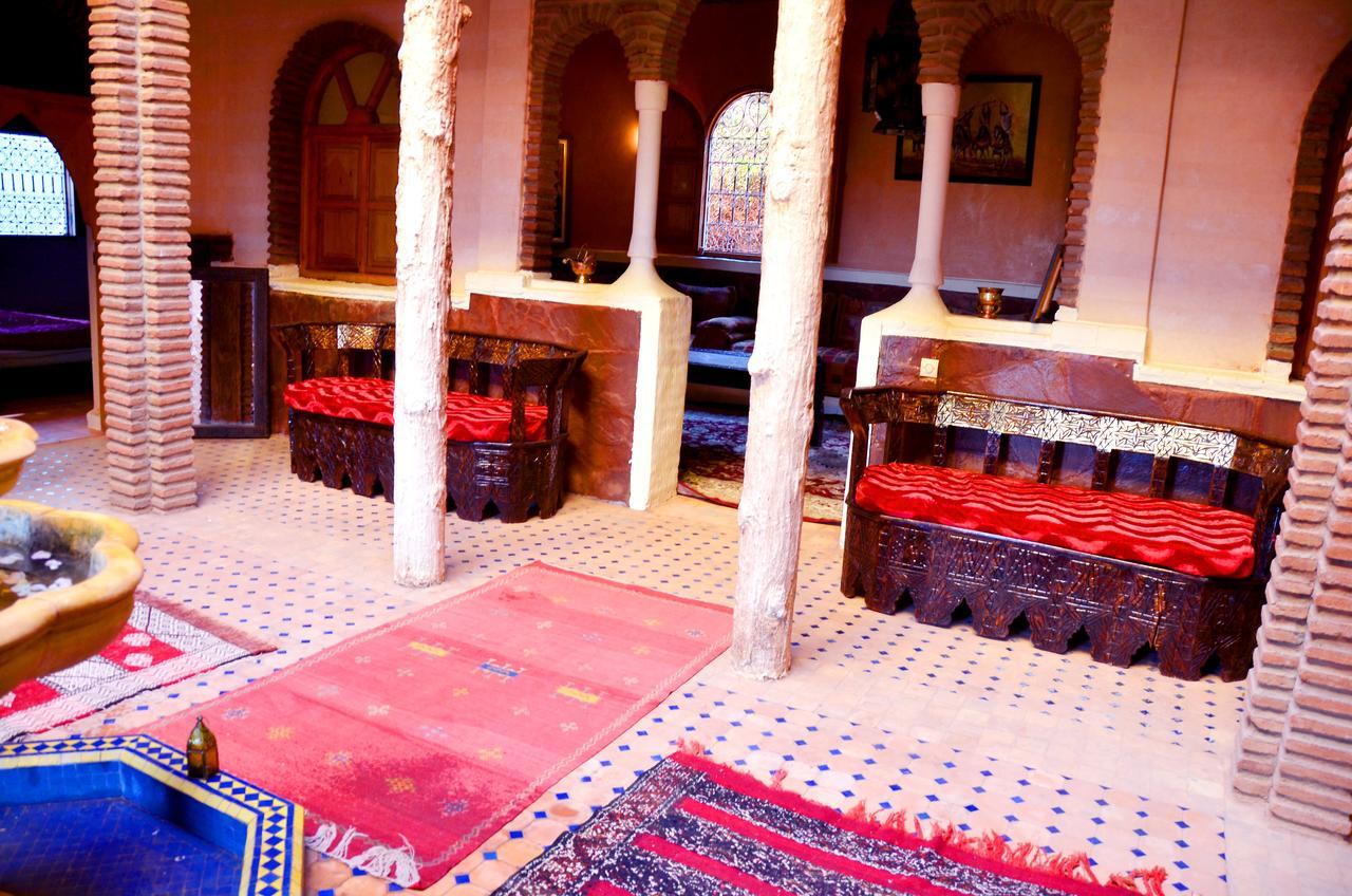 Hotel Latifa House Sbiti Esterno foto