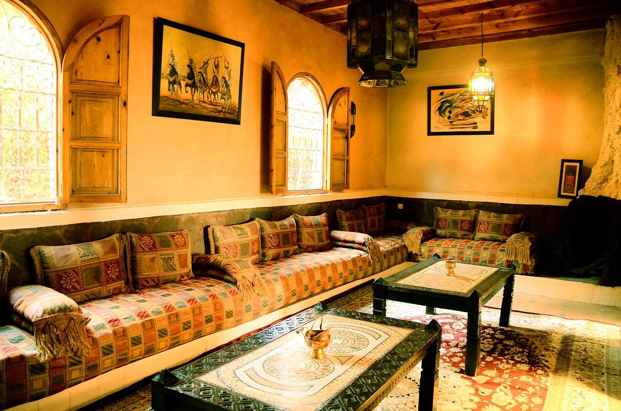 Hotel Latifa House Sbiti Esterno foto