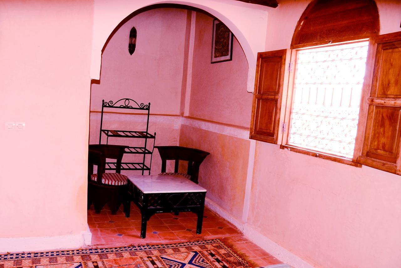 Hotel Latifa House Sbiti Esterno foto