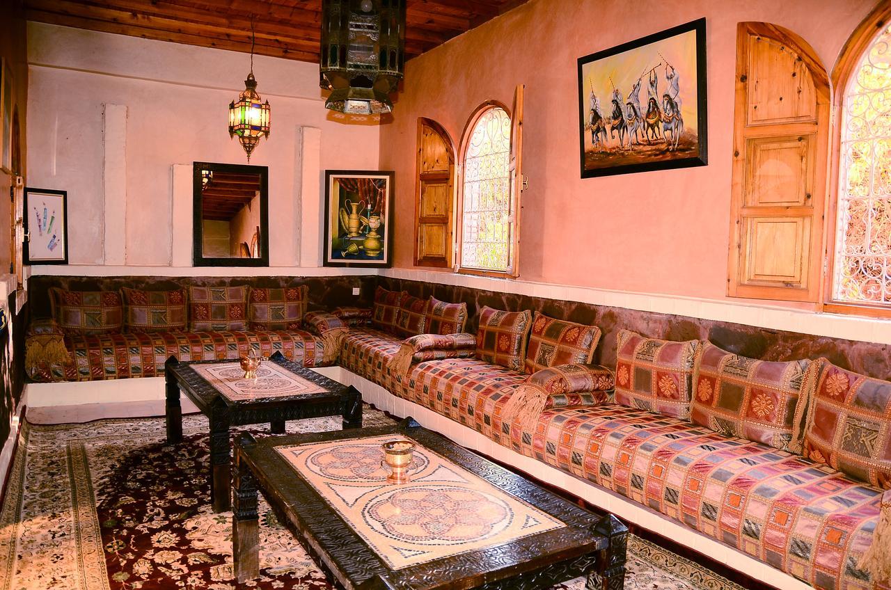 Hotel Latifa House Sbiti Esterno foto