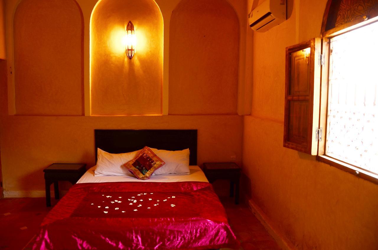 Hotel Latifa House Sbiti Esterno foto