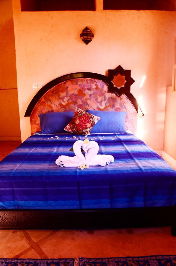 Hotel Latifa House Sbiti Esterno foto